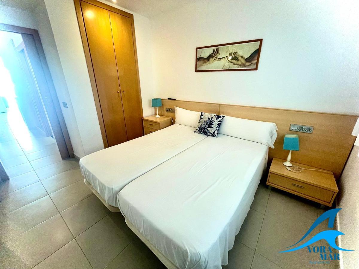 Apartaments Voramar 2 กัมบริลส์ ภายนอก รูปภาพ