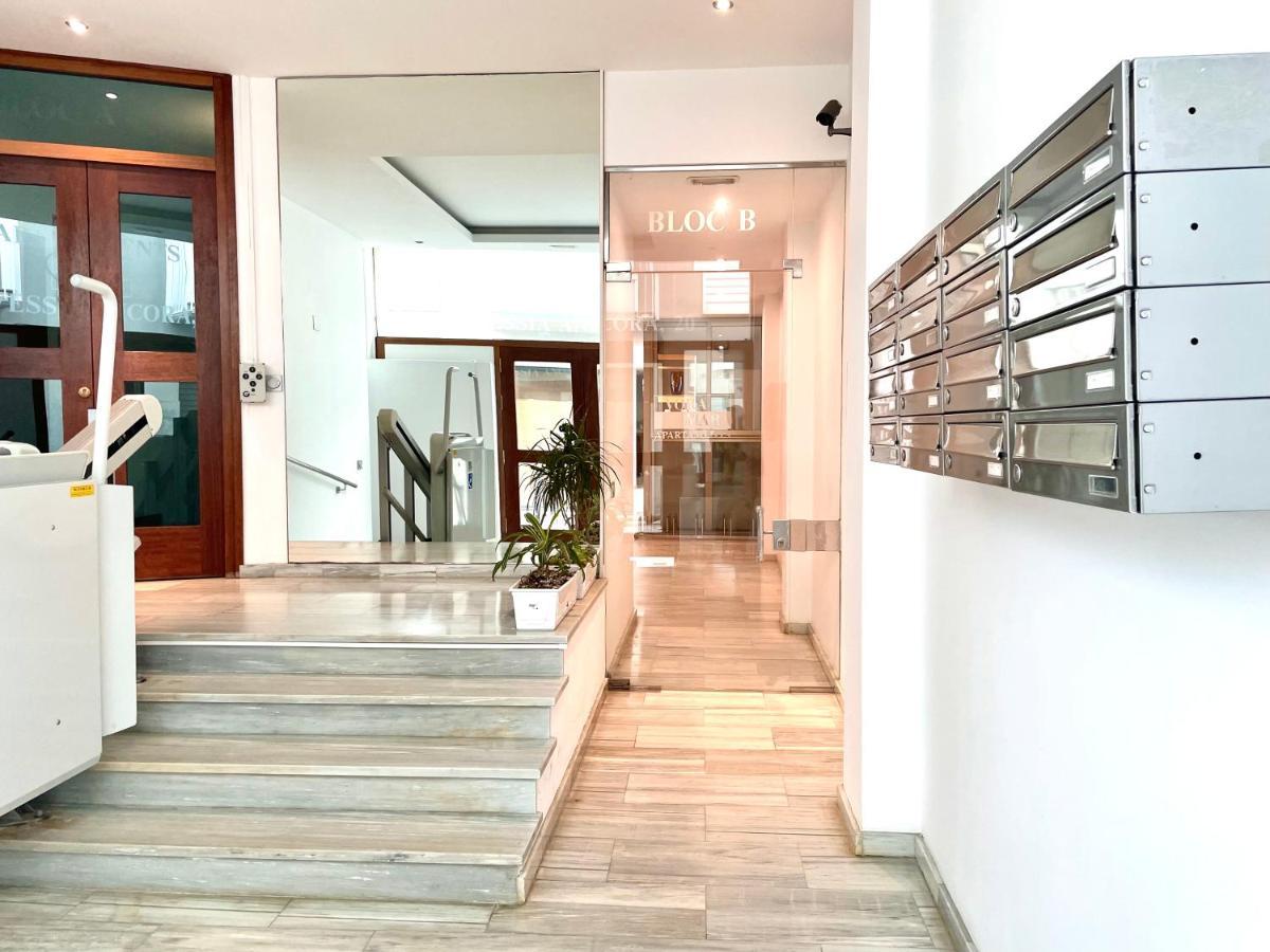 Apartaments Voramar 2 กัมบริลส์ ภายนอก รูปภาพ