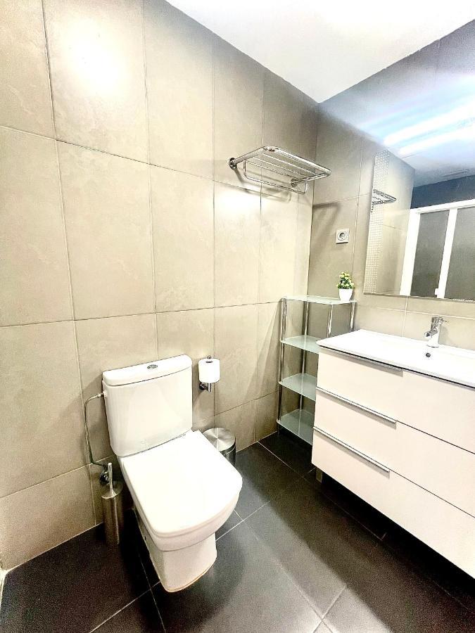 Apartaments Voramar 2 กัมบริลส์ ภายนอก รูปภาพ