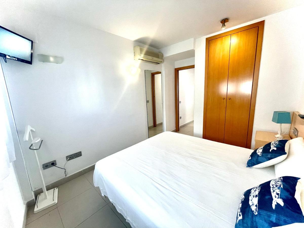 Apartaments Voramar 2 กัมบริลส์ ภายนอก รูปภาพ