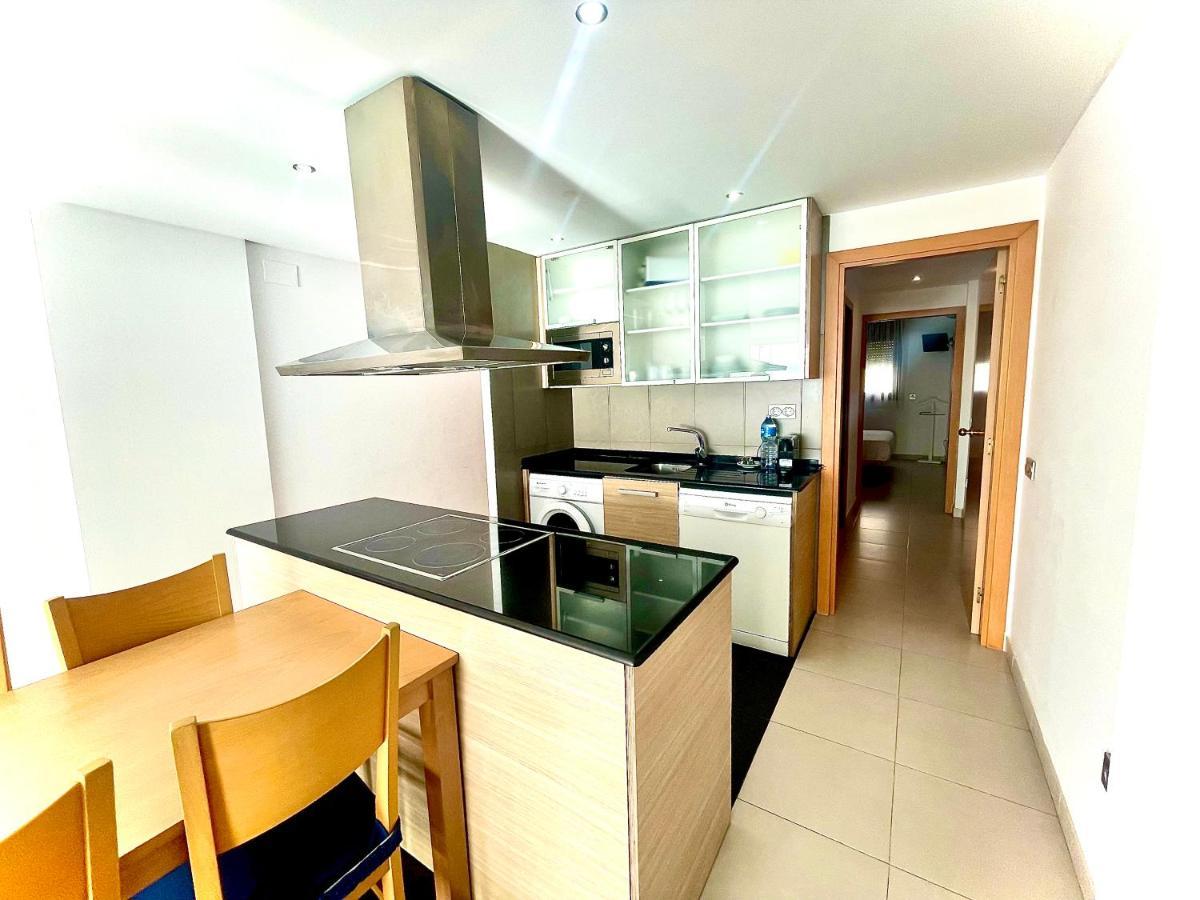 Apartaments Voramar 2 กัมบริลส์ ภายนอก รูปภาพ
